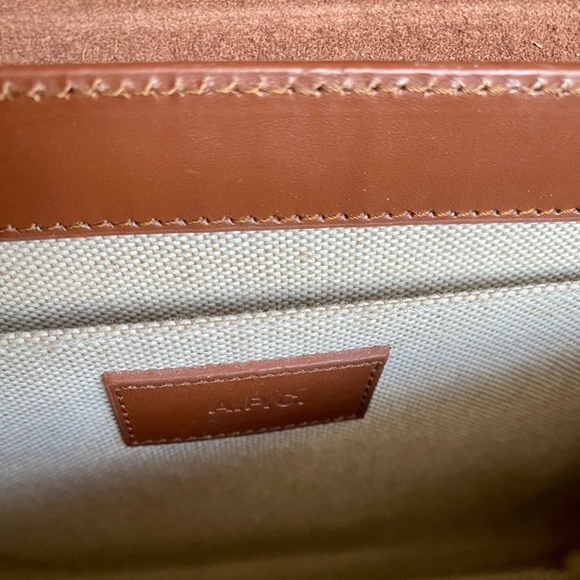 APC Sarah Shoulder flap bag in Nut Brown - Picture 6 of 9